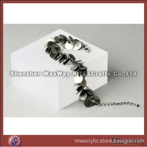 Cubic White Acrylic/Lucite Jewelry/Earring/Bracelet Holder/Display